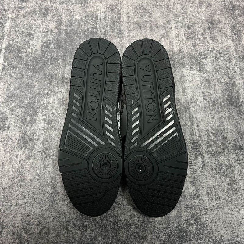 Louis Vuitton Louis Vuitton Trainer Low Top Sneakers in Black and White 0079 Size US 8.5 / EU 41-42 - 4 Thumbnail