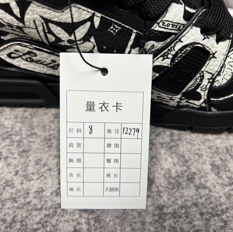 Louis Vuitton Louis Vuitton Trainer Low Top Sneakers in Black and White 0079 Size US 8.5 / EU 41-42 - 9 Thumbnail