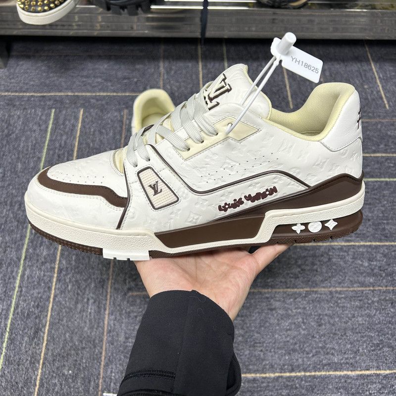 Louis Vuitton Tyler x Louis Vuitton Low-Top Sneakers 0079 Size US 8.5 / EU 41-42 - 7 Thumbnail