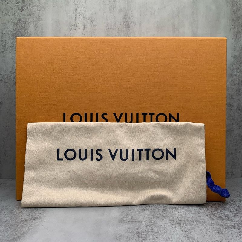 Louis Vuitton Louis Vuitton Trainer Panda Print Low Top Sneakers 0079 Size US 10.5 / EU 43-44 - 10 Thumbnail
