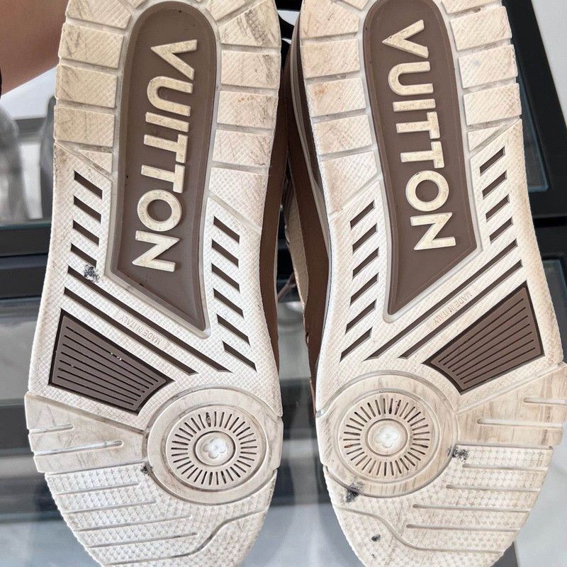 Louis Vuitton Louis Vuitton Trainer Low Top Sneakers in Gray-Brown 0079 Size US 8 / EU 41 - 4 Thumbnail