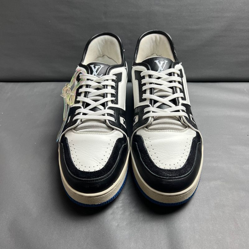 Louis Vuitton Louis Vuitton Trainer Low Fashion Sneakers for Men 0079 Size US 9.5 / EU 42-43 - 2 Thumbnail