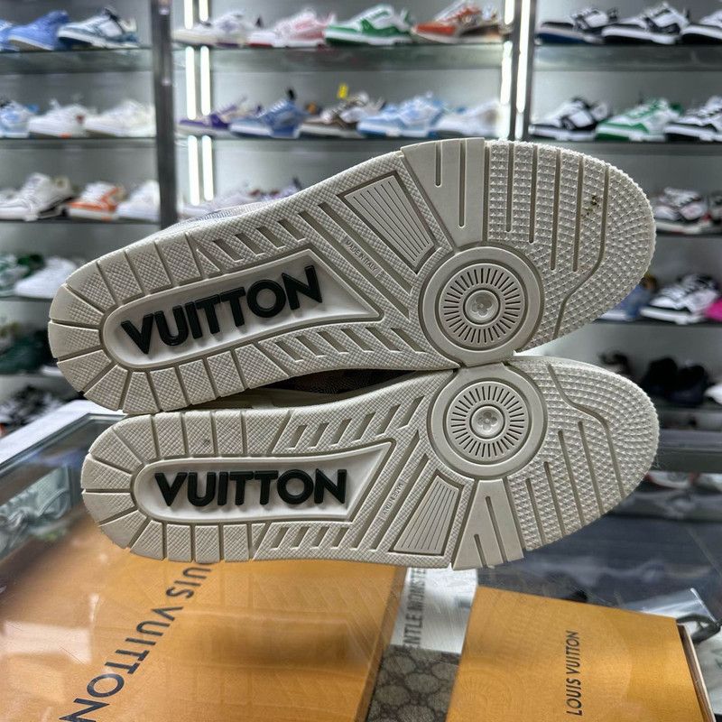 Louis Vuitton Louis Vuitton Limited Edition Trainer Low Sneakers 0079 Size US 9 / EU 42 - 4 Thumbnail