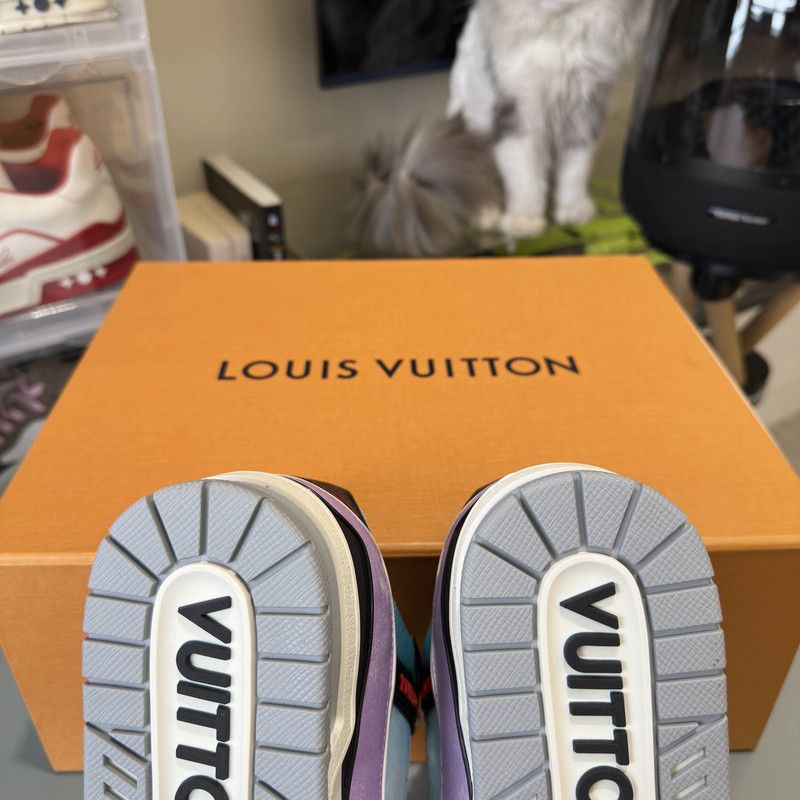 Louis Vuitton Louis Vuitton Colorful Low-Top Trainer Sneakers 0079 Size US 6.5 / EU 39-40 - 8 Thumbnail