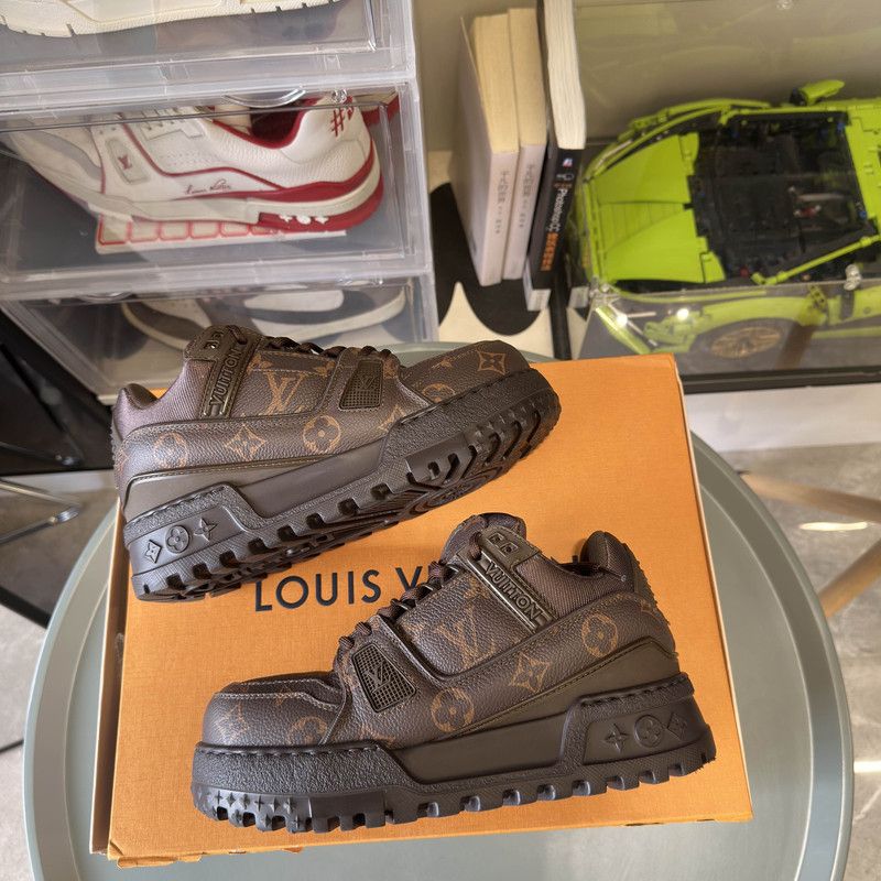 Louis Vuitton Louis Vuitton Trainer Maxi Low Top Sneakers 0079 Size US 6.5 / EU 39-40 - 9 Thumbnail