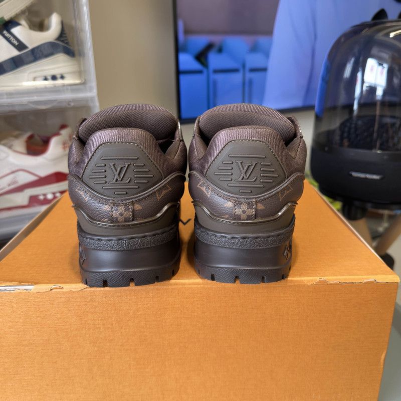 Louis Vuitton Louis Vuitton Trainer Maxi Low Top Sneakers 0079 Size US 6.5 / EU 39-40 - 3 Thumbnail