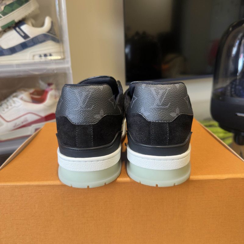 Louis Vuitton Louis Vuitton Black Trainer Sneakers 0079 Size US 10.5 / EU 43-44 - 3 Thumbnail