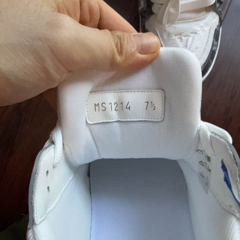 Louis Vuitton Louis Vuitton Low-Top Trainer Sneakers in Gray White 0079 Size US 8 / EU 41 - 5 Thumbnail
