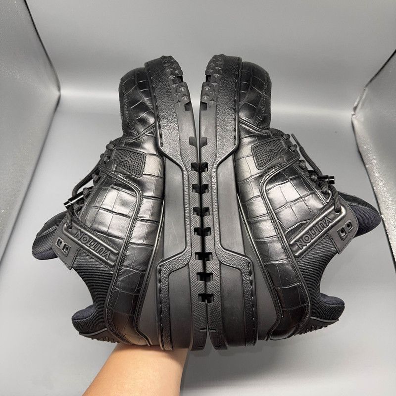 Louis Vuitton Louis Vuitton Trainer Maxi Black Sneakers 0079 Size US 8 / EU 41 - 9 Thumbnail