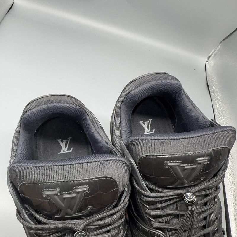 Louis Vuitton Louis Vuitton Trainer Maxi Black Sneakers 0079 Size US 8 / EU 41 - 11 Thumbnail