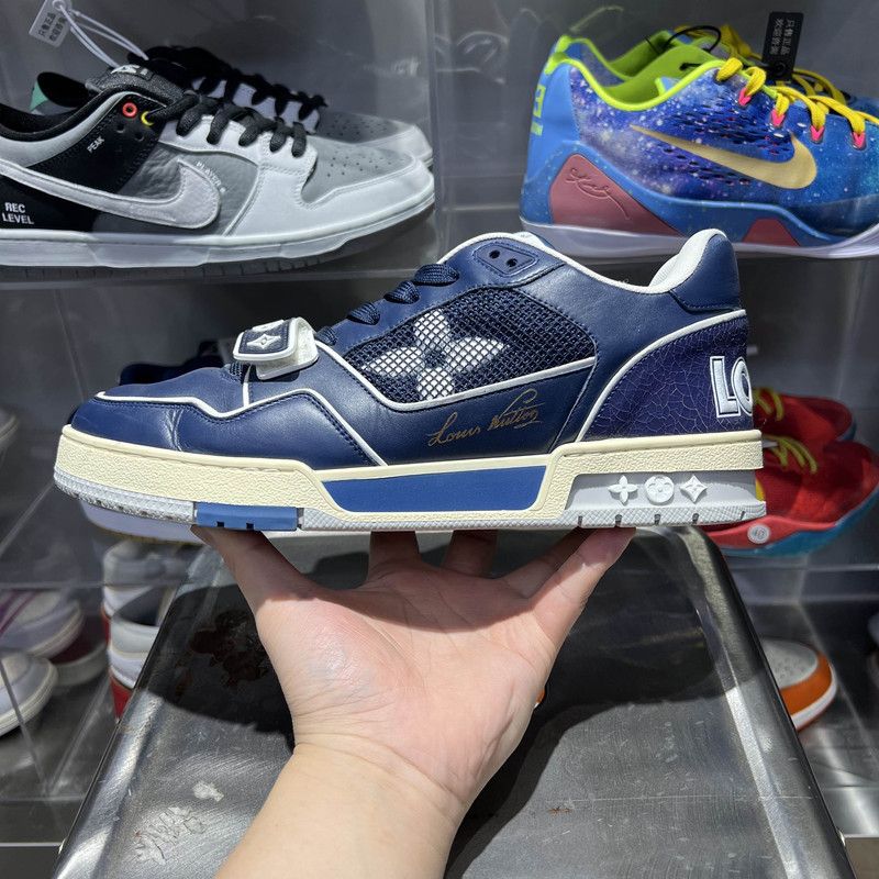 Louis Vuitton Louis Vuitton Trainer Blue Fashion Sneakers 0079 Size US 9 / EU 42 - 8 Thumbnail