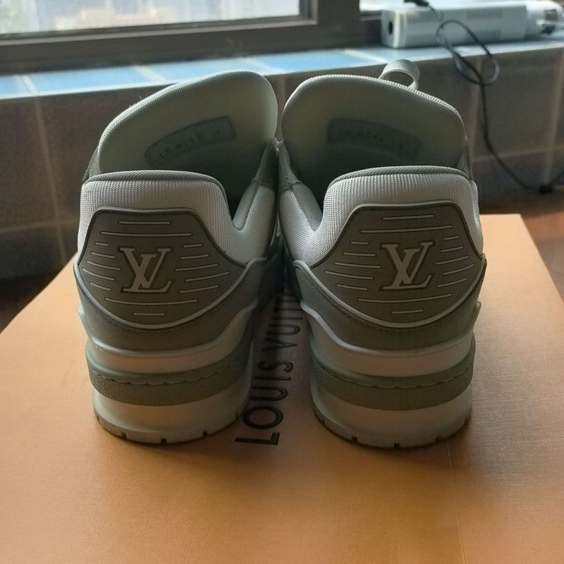 Louis Vuitton Louis Vuitton Green Trainer Low-Top Sneakers 0079 Size US 8 / EU 41 - 3 Thumbnail