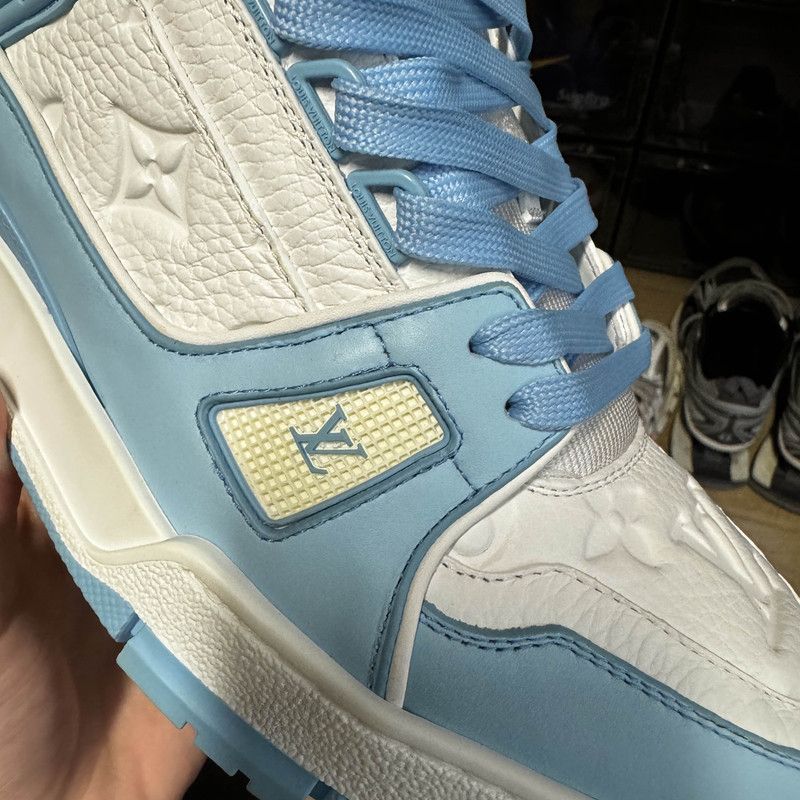 Louis Vuitton Louis Vuitton Trainer Low-Top Sneakers in Sky Blue 0079 Size US 8 / EU 41 - 7 Thumbnail