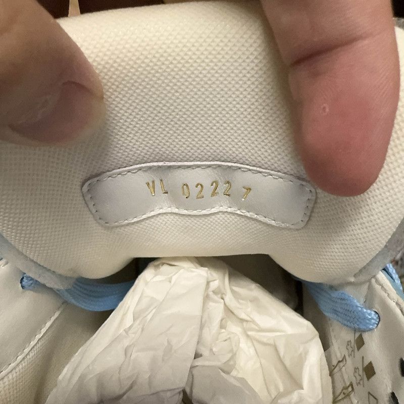 Louis Vuitton Louis Vuitton Trainer Low-Top Sneakers in Sky Blue 0079 Size US 8 / EU 41 - 5 Thumbnail