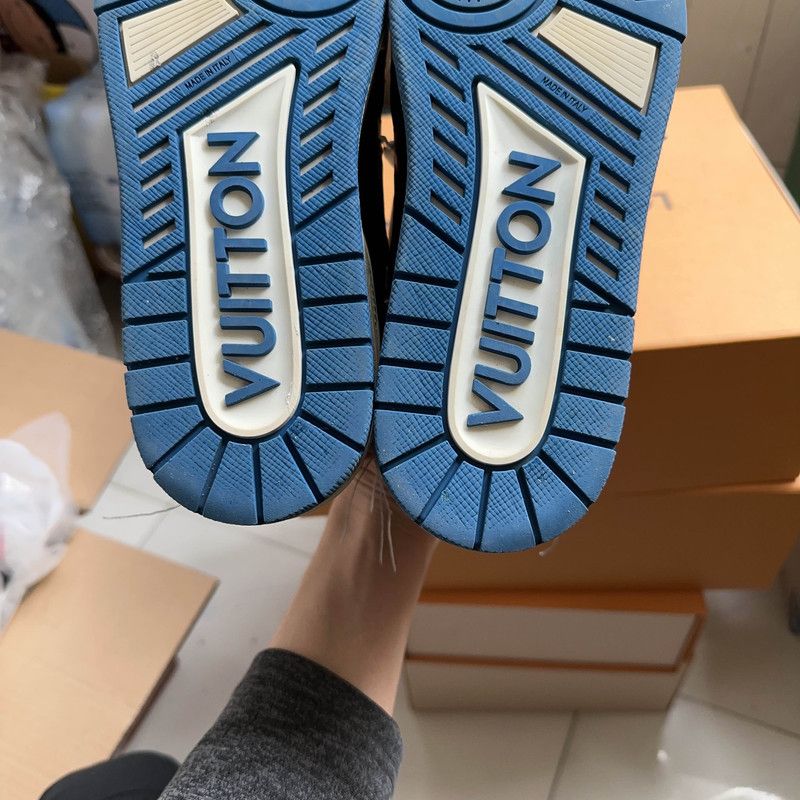 Louis Vuitton Louis Vuitton Black and Blue Trainer Sneakers 0079 Size US 9 / EU 42 - 7 Thumbnail