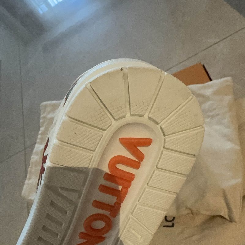 Louis Vuitton Yayoi Kusama x Louis Vuitton White Sneakers 0079 Size US 5.5 / EU 38 - 8 Thumbnail