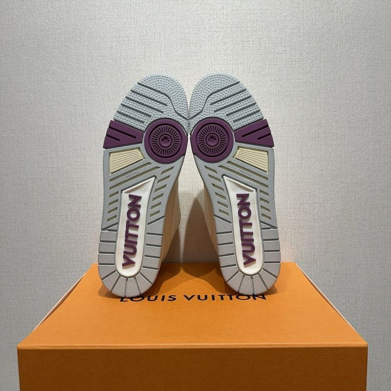 Louis Vuitton Louis Vuitton Stylish Round Toe Sneakers for Men 0079 Size US 10.5 / EU 43-44 - 5 Thumbnail
