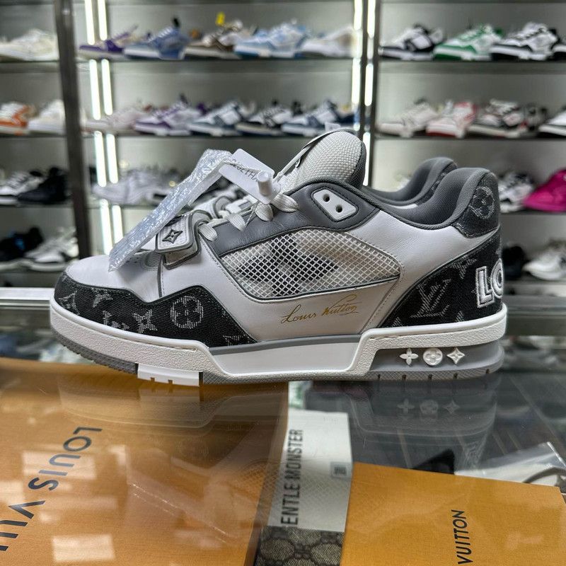 Louis Vuitton Louis Vuitton Trainer Sneakers in Gray Leather 0079 Size US 9 / EU 42 - 7 Thumbnail