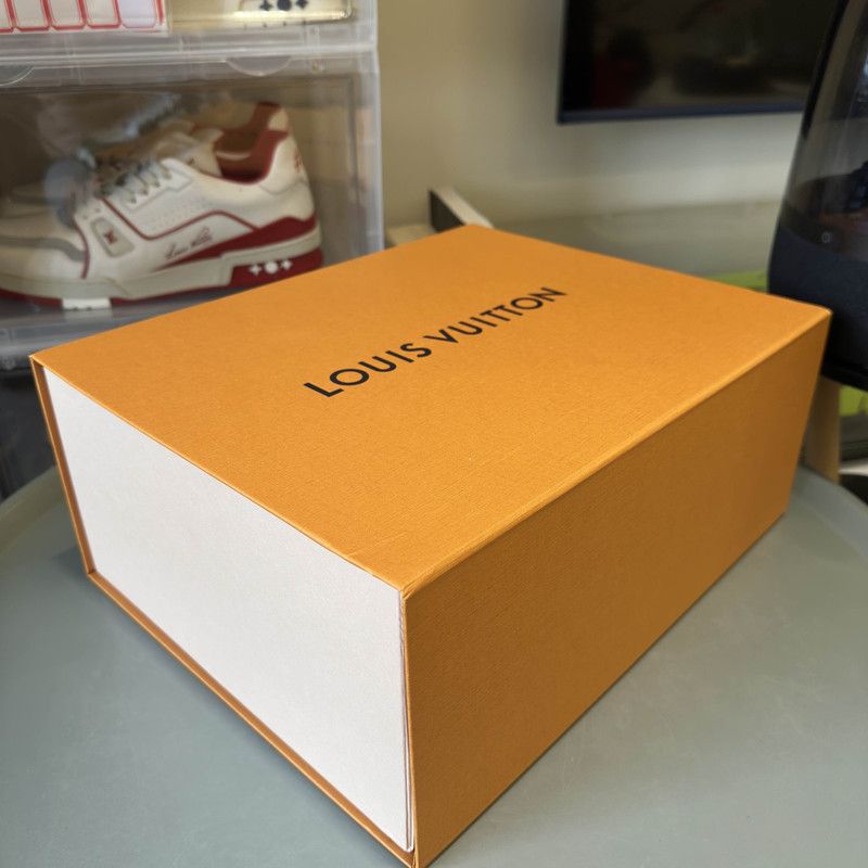 Louis Vuitton Louis Vuitton Green and White Trainer Sneakers 0079 Size US 6.5 / EU 39-40 - 6 Thumbnail