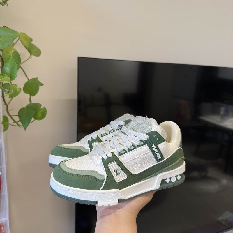 Louis Vuitton Louis Vuitton Green and White Trainer Sneakers 0079 Size US 6.5 / EU 39-40 - 10 Thumbnail