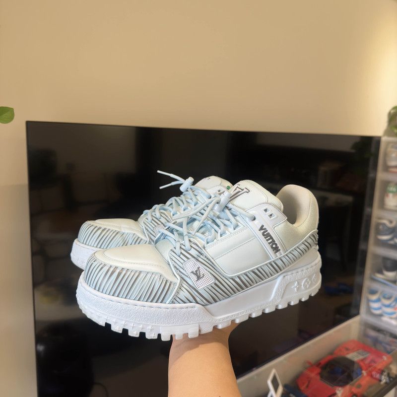 Louis Vuitton Louis Vuitton Blue Low-Top Trainer Sneakers 0079 Size US 9.5 / EU 42-43 - 12 Thumbnail