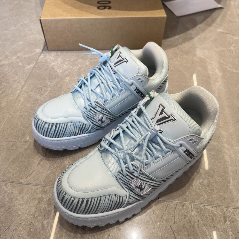Louis Vuitton Louis Vuitton Blue Low-Top Trainer Sneakers 0079 Size US 9.5 / EU 42-43 - 9 Thumbnail
