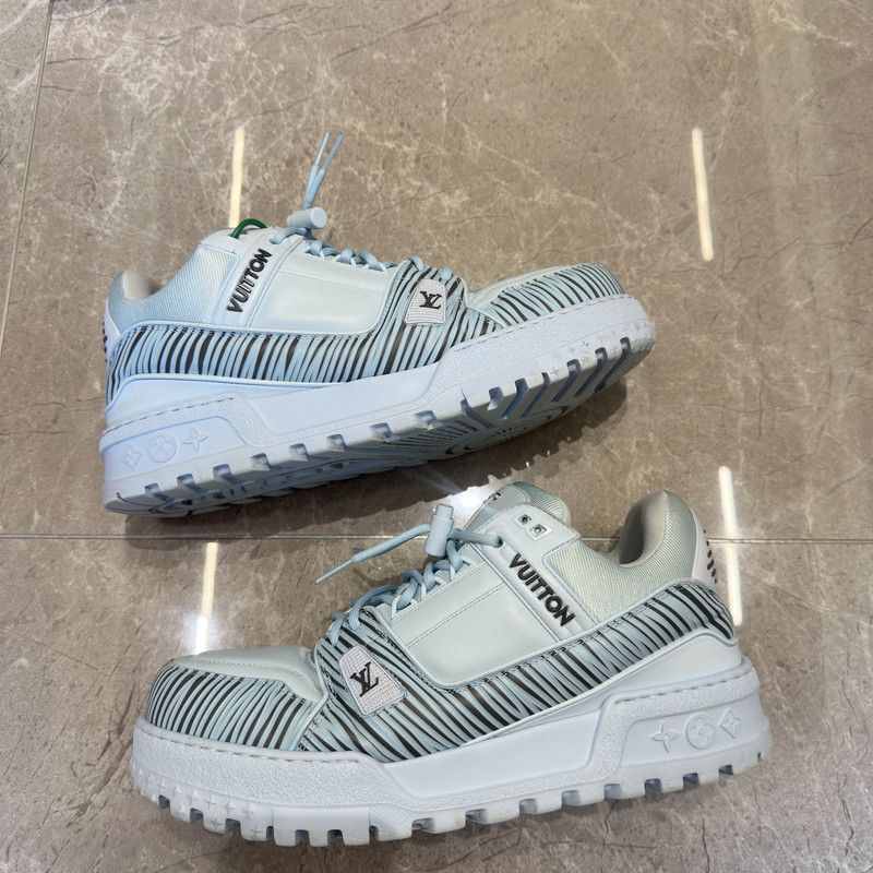 Louis Vuitton Louis Vuitton Blue Low-Top Trainer Sneakers 0079 Size US 9.5 / EU 42-43 - 8 Thumbnail