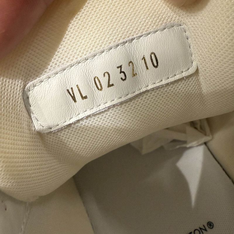 Louis Vuitton Louis Vuitton Trainer Pink Low-Top Sneakers 0079 Size US 10.5 / EU 43-44 - 5 Thumbnail
