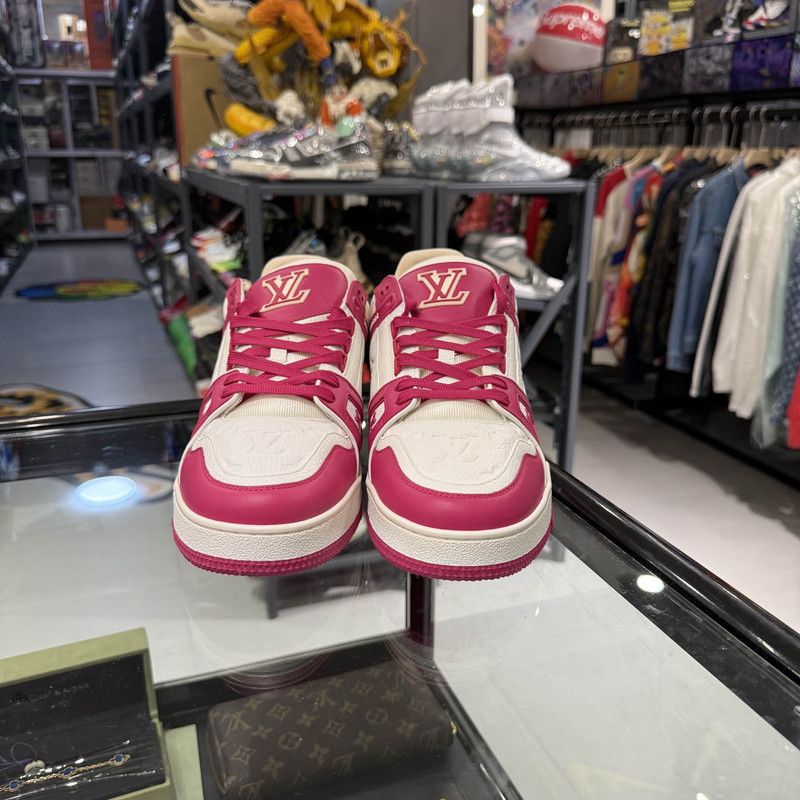 Louis Vuitton Louis Vuitton Trainer Pink Low-Top Sneakers 0079 Size US 10.5 / EU 43-44 - 2 Thumbnail