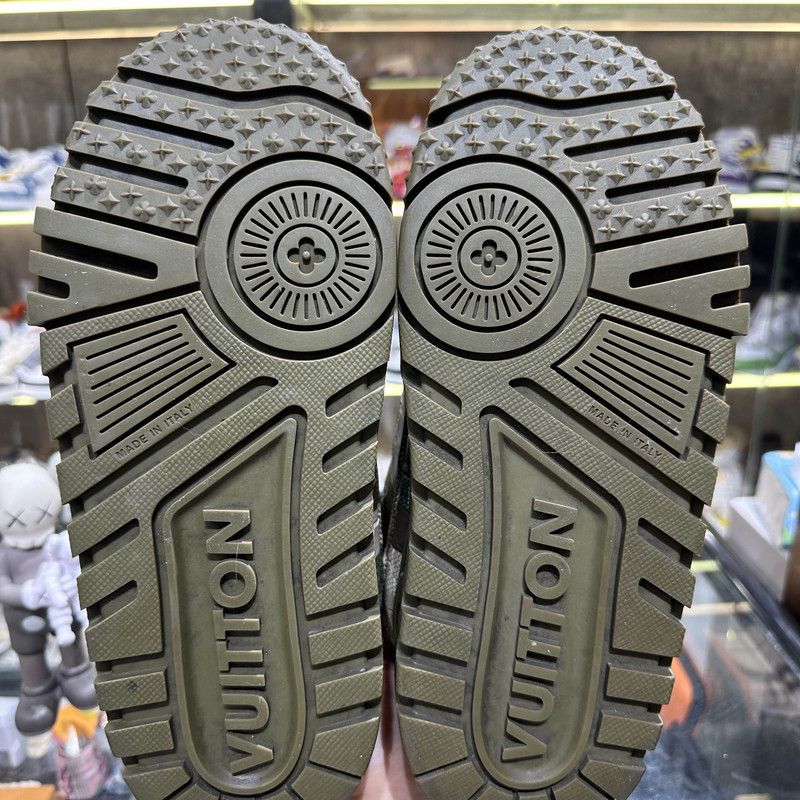Louis Vuitton Louis Vuitton Trainer Maxi Sneakers in Green 0079 Size US 8 / EU 41 - 8 Thumbnail