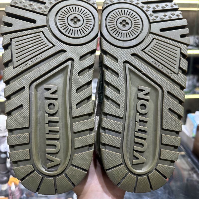 Louis Vuitton Louis Vuitton Trainer Maxi Sneakers in Green 0079 Size US 8 / EU 41 - 7 Thumbnail