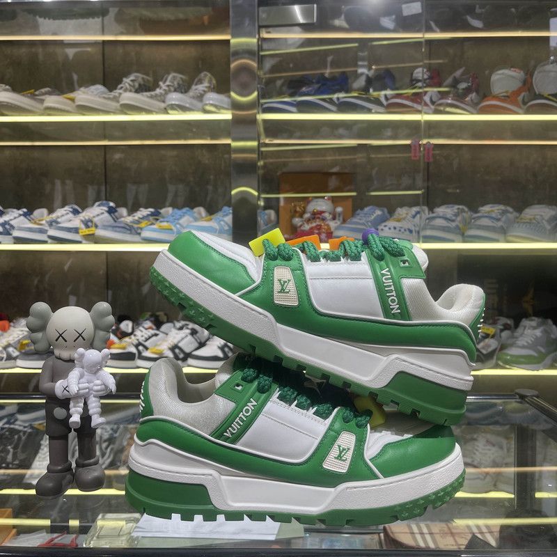 Louis Vuitton Louis Vuitton Trainer Maxi Sneakers in White and Green 0079 Size US 9.5 / EU 42-43 - 10 Thumbnail