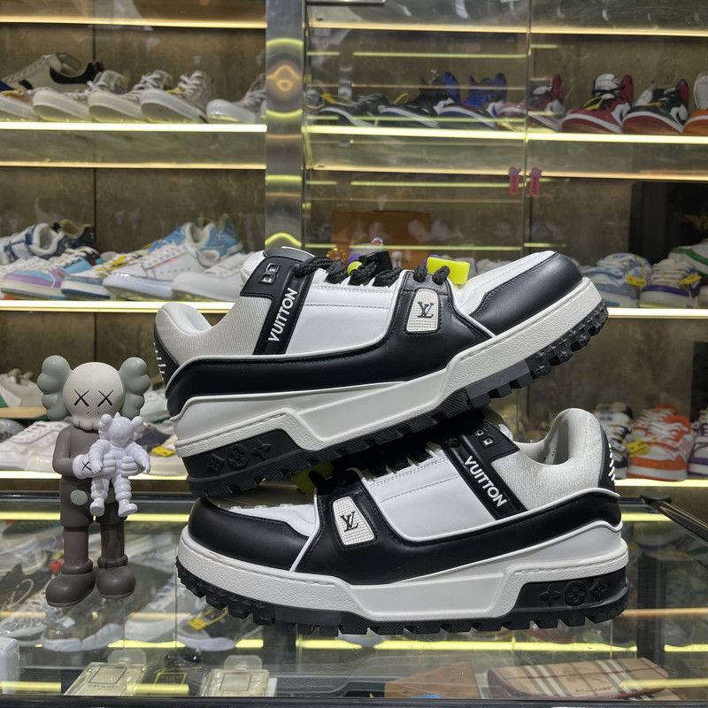Louis Vuitton Louis Vuitton Trainer Maxi Low-top Sneakers for All 0079 Size US 11 / EU 44 - 9 Thumbnail