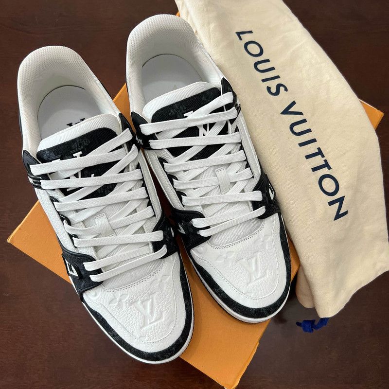 Louis Vuitton Louis Vuitton Panda Print Low-Top Sneakers 0079 Size US 9.5 / EU 42-43 - 6 Thumbnail