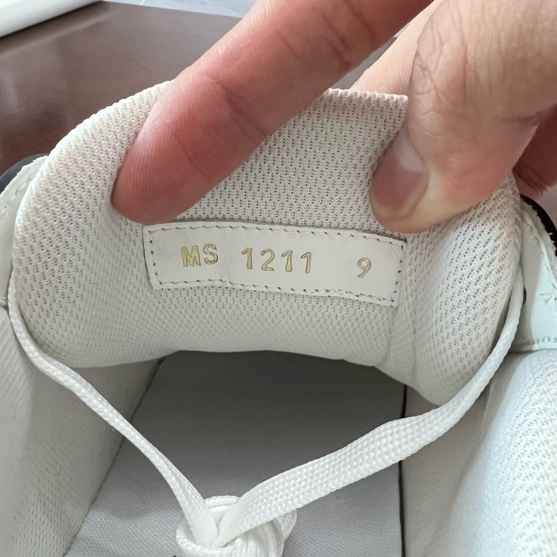 Louis Vuitton Louis Vuitton Panda Print Low-Top Sneakers 0079 Size US 9.5 / EU 42-43 - 5 Thumbnail