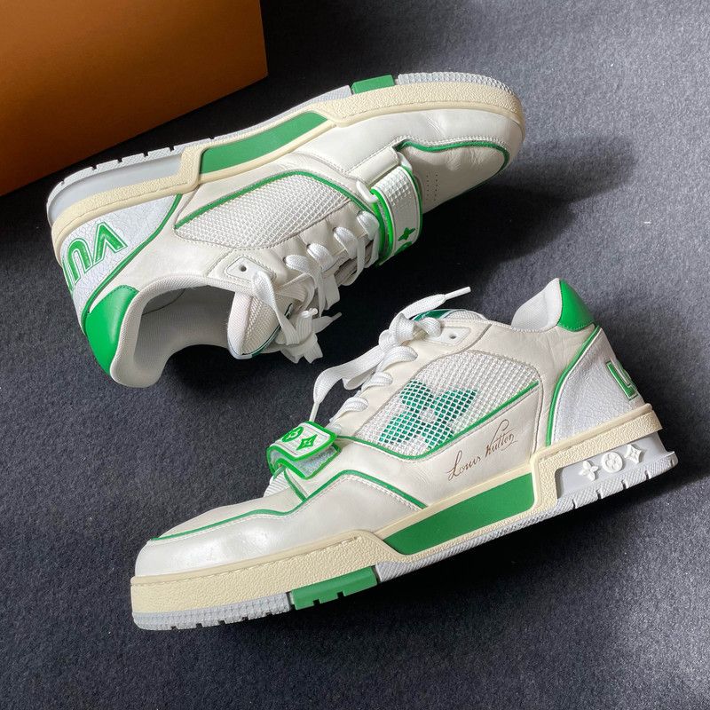 Louis Vuitton Louis Vuitton Classic Pattern Vintage Fashion Sneakers 0079 Size US 9.5 / EU 42-43 - 2 Thumbnail