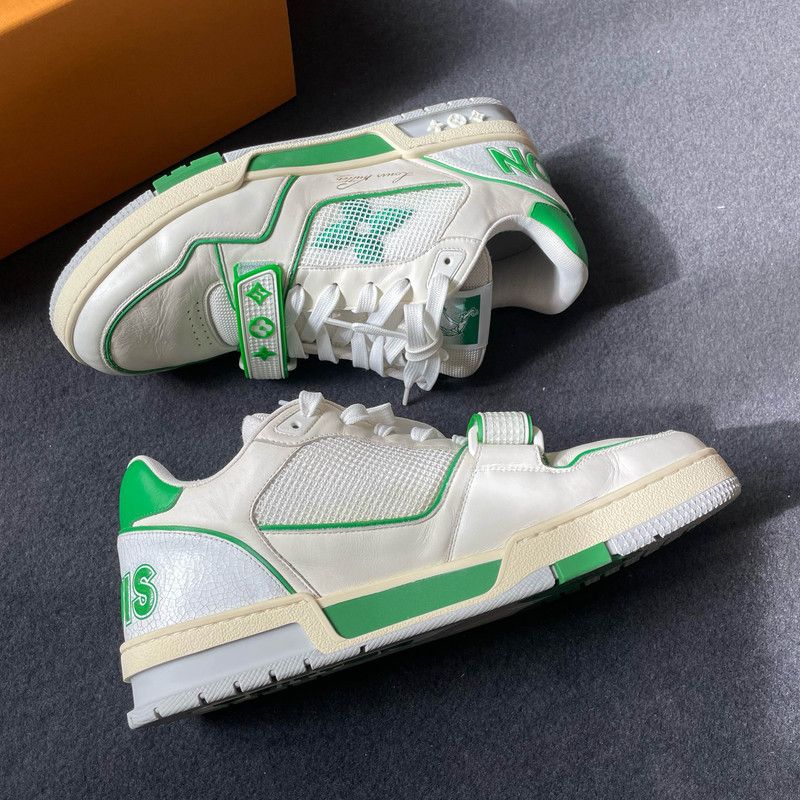 Louis Vuitton Louis Vuitton Classic Pattern Vintage Fashion Sneakers 0079 Size US 9.5 / EU 42-43 - 3 Thumbnail