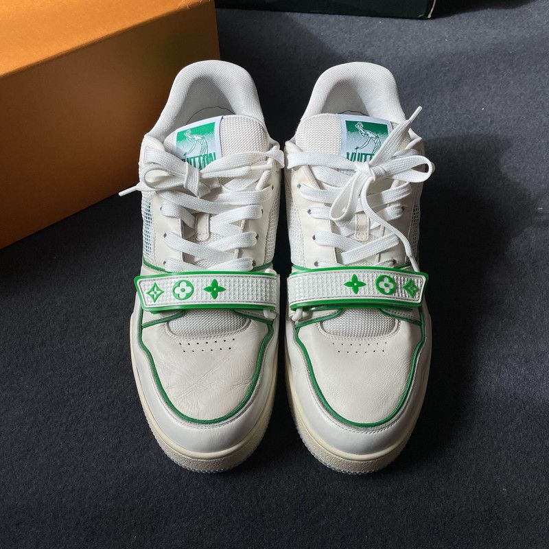 Louis Vuitton Louis Vuitton Classic Pattern Vintage Fashion Sneakers 0079 Size US 9.5 / EU 42-43 - 4 Thumbnail