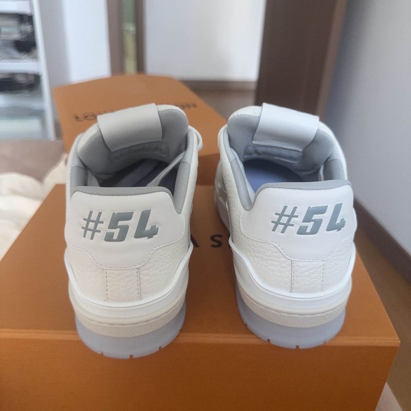 Louis Vuitton Louis Vuitton Trainer Low-Top Sneakers in White 0079 Size US 7.5 / EU 40-41 - 3 Thumbnail