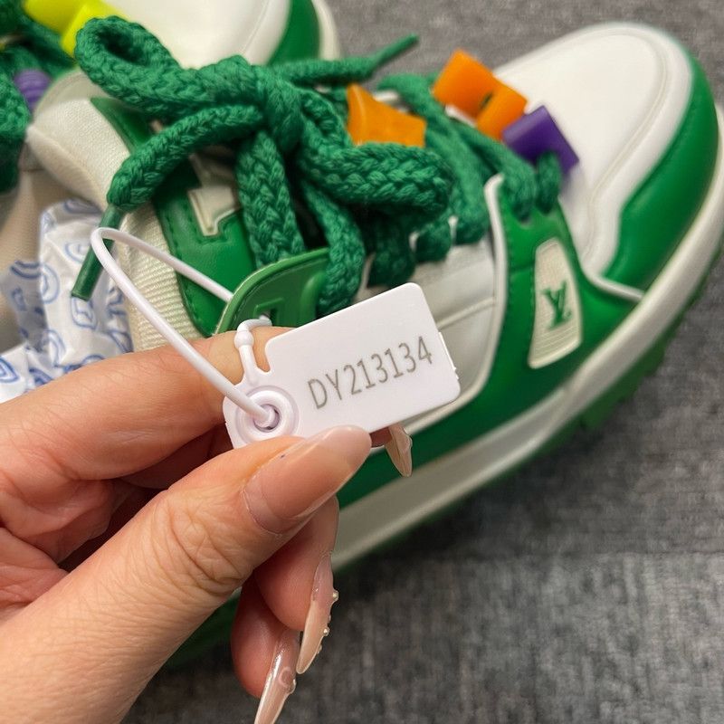 Louis Vuitton Louis Vuitton Trainer Maxi Fashion Sneakers in Green 0079 Size US 8.5 / EU 41-42 - 7 Thumbnail
