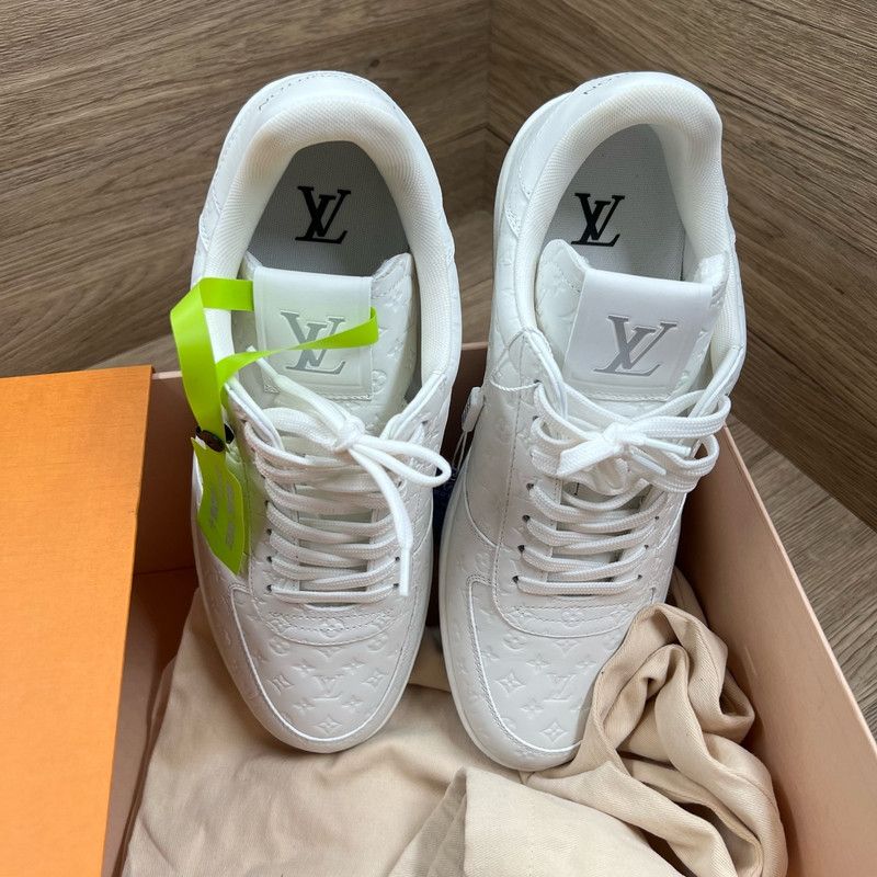 Louis Vuitton Louis Vuitton Classic Low-Top Leather Sneakers 0079 Size US 8 / EU 41 - 2 Thumbnail