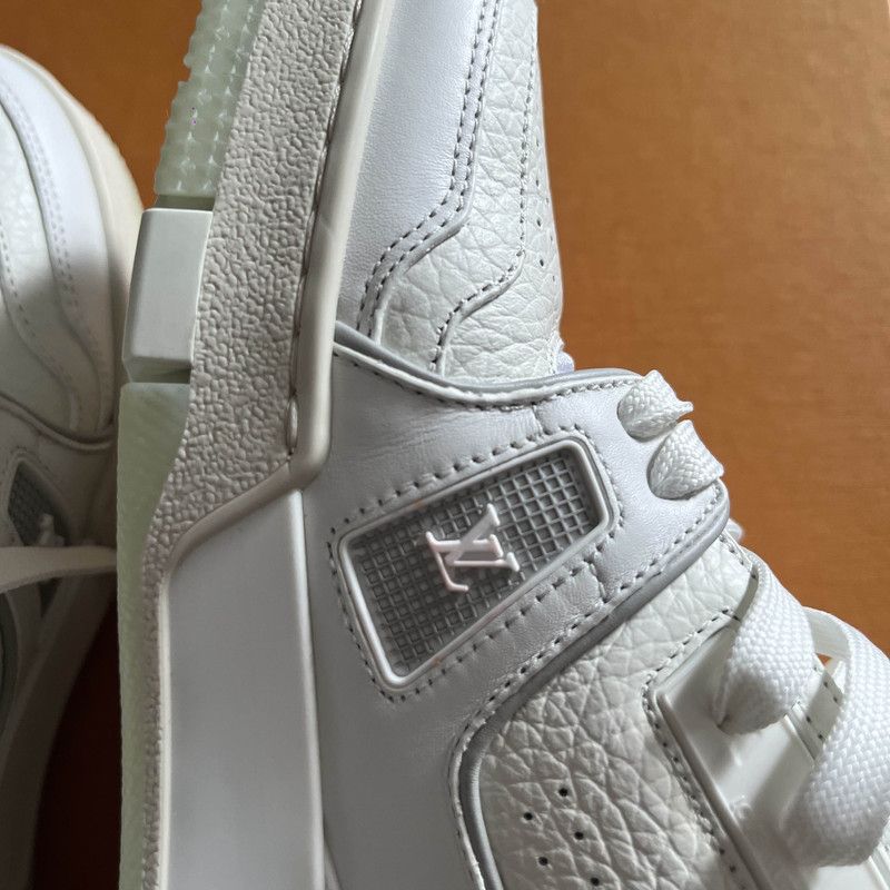 Louis Vuitton Louis Vuitton Trainer White Sneakers for All 0079 Size US 6.5 / EU 39-40 - 7 Thumbnail