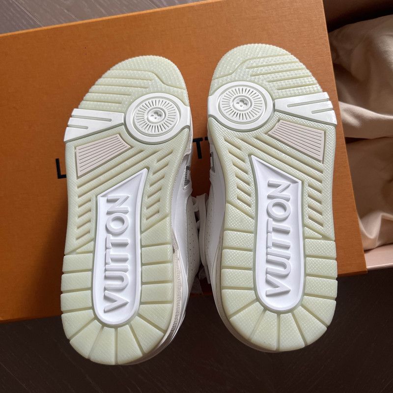 Louis Vuitton Louis Vuitton Trainer White Sneakers for All 0079 Size US 6.5 / EU 39-40 - 4 Thumbnail