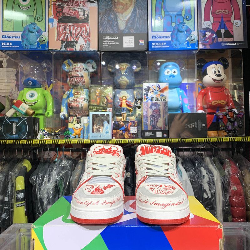 Louis Vuitton Louis Vuitton Trainer Low Top Sneakers with Red Graphics 0079 Size US 8 / EU 41 - 2 Thumbnail