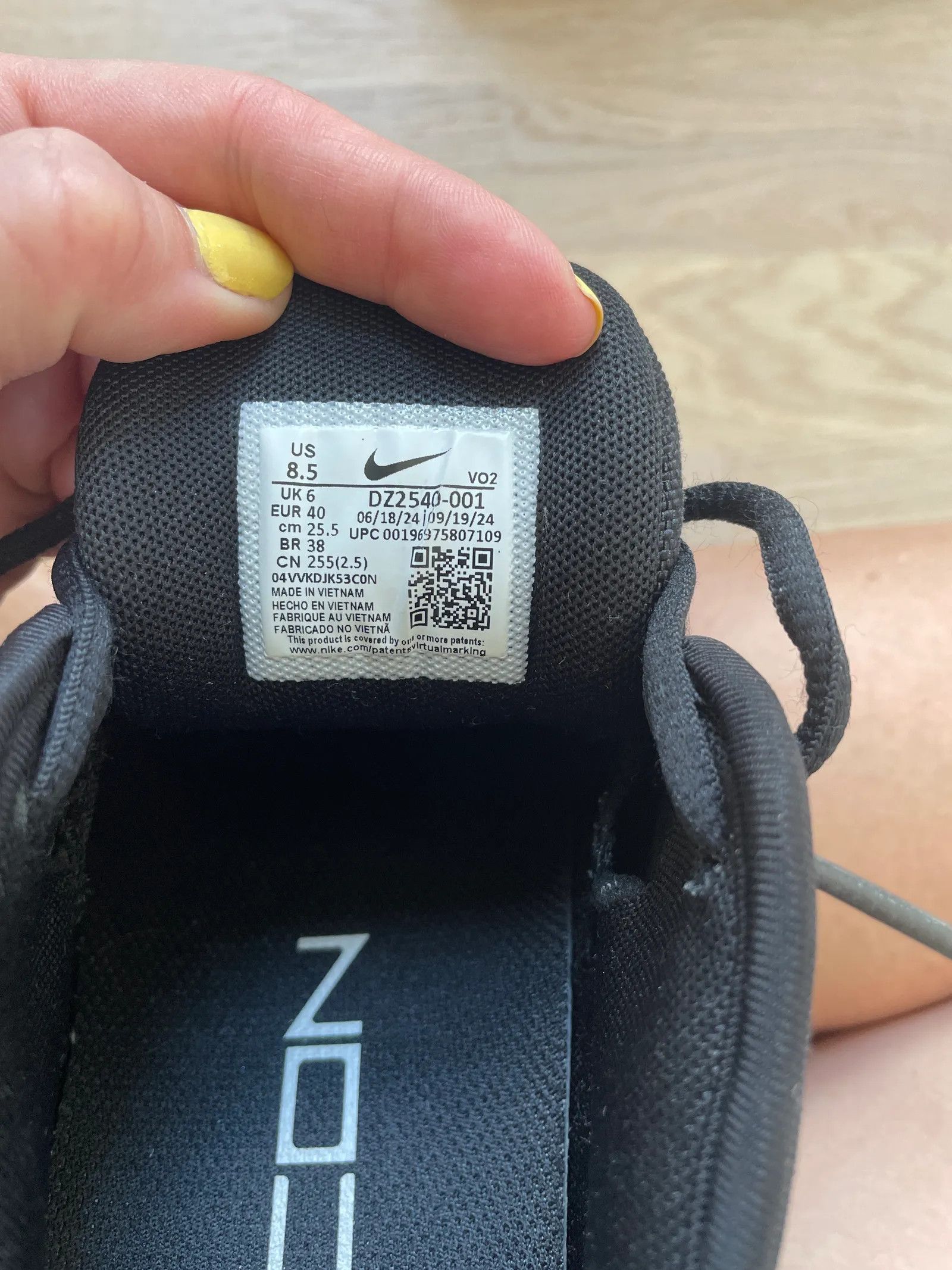Nike Nike Shoes Size US 10 / IT 40 - 2 Thumbnail