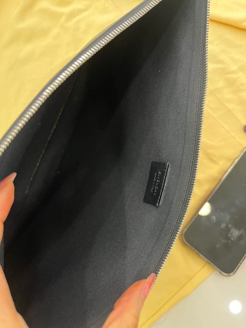 Givenchy Givenchy Black Star Large Clutch Bag -dmc Size ONE SIZE - 5 Thumbnail