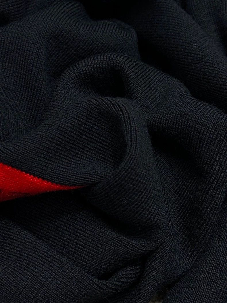 Givenchy Givenchy Black Red Print Scarf -dmc Size ONE SIZE - 7 Thumbnail