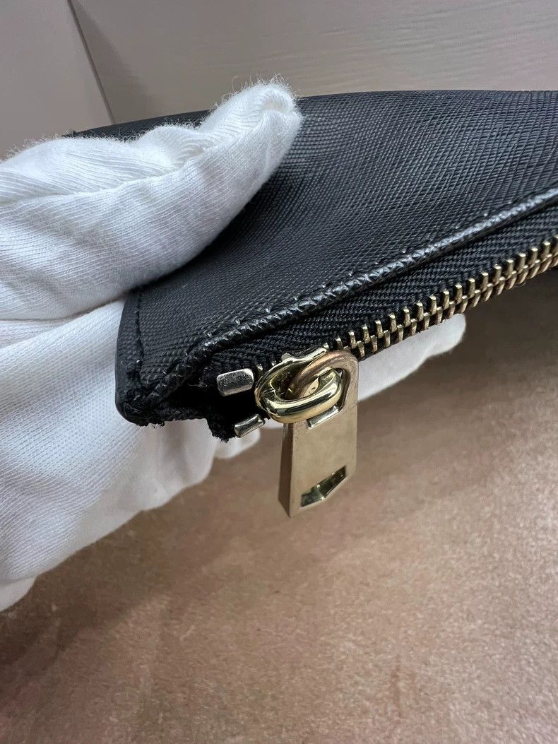 Givenchy Givenchy Rottweiler Print Clutch Bag -dmc Size ONE SIZE - 8 Thumbnail