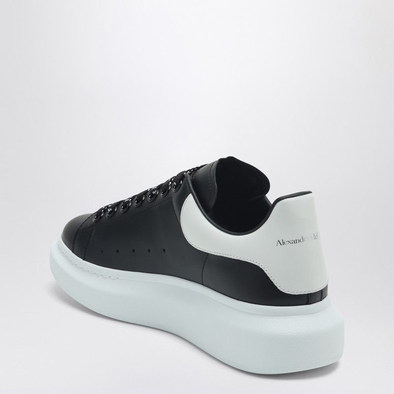 Alexander McQueen Alexander Mcqueen Oversized Black/White Sneakers Size US 10 / EU 43 - 2 Thumbnail