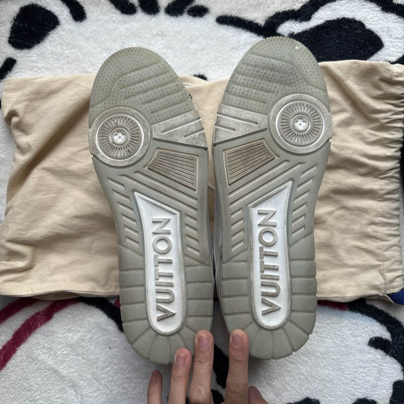 Louis Vuitton Louis Vuitton Trainer White Low-top Fashion Sneakers 0079 Size US 8 / EU 41 - 4 Thumbnail